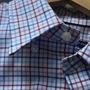 Tommy Hilfiger Men's Plaid Shirt - Blue and Red